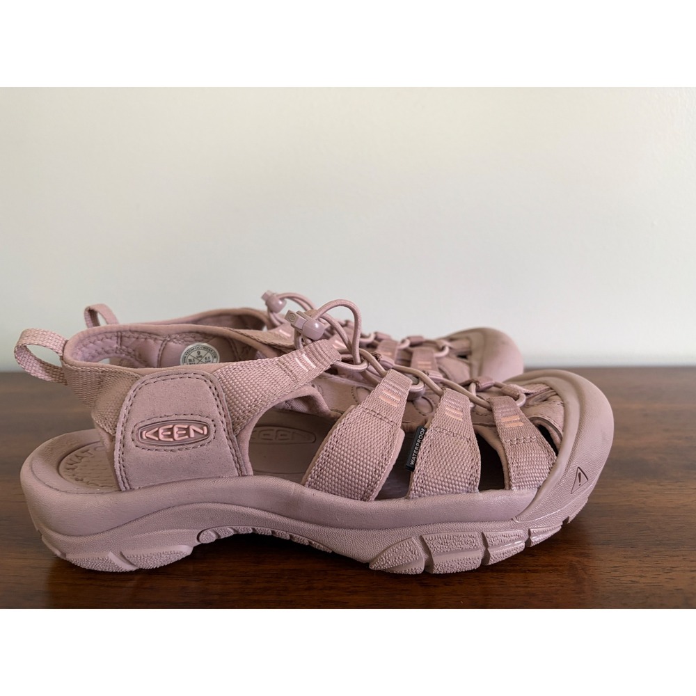 KEEN Women's Newport H2 Sandals Monochrome Rose Size 9